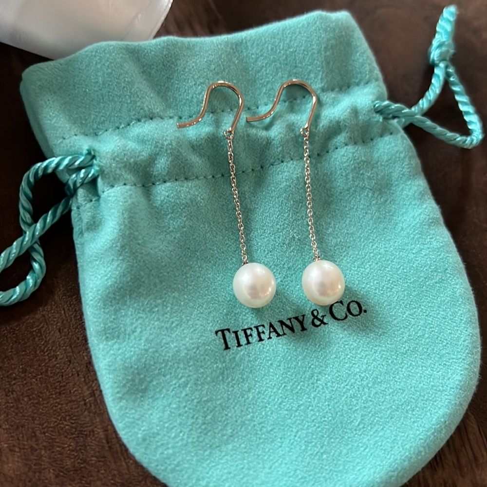 Tiffany & Co. Elsa Peretti Pearls By the Yard chain earrings